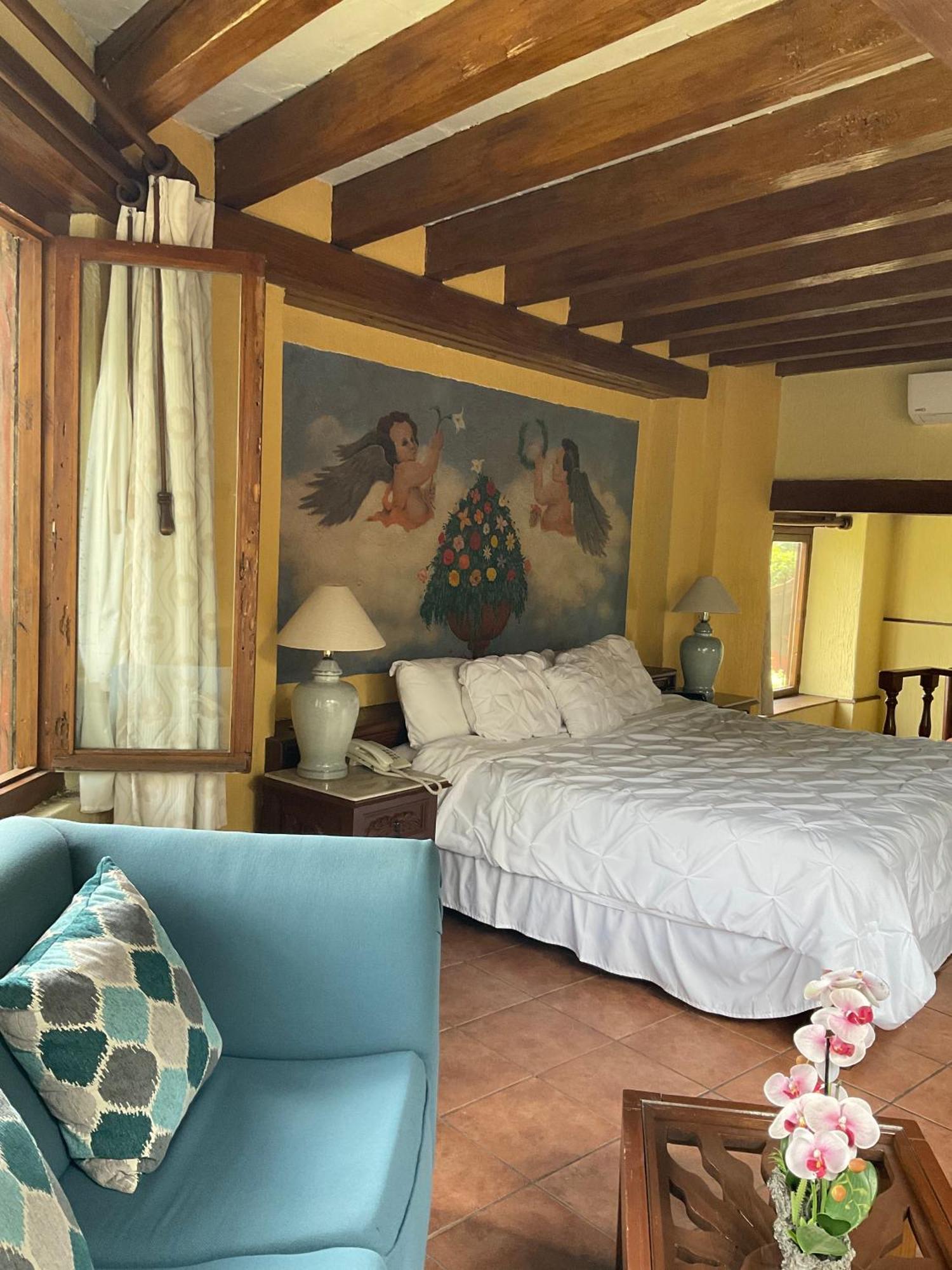 Villa San Jose Hotel & Suites มอเรเลีย ภายนอก รูปภาพ