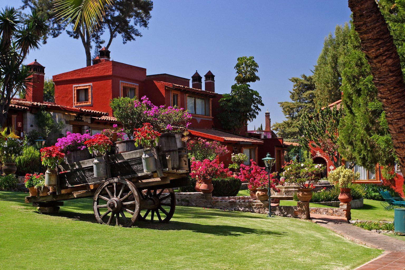 Villa San Jose Hotel & Suites มอเรเลีย ภายนอก รูปภาพ